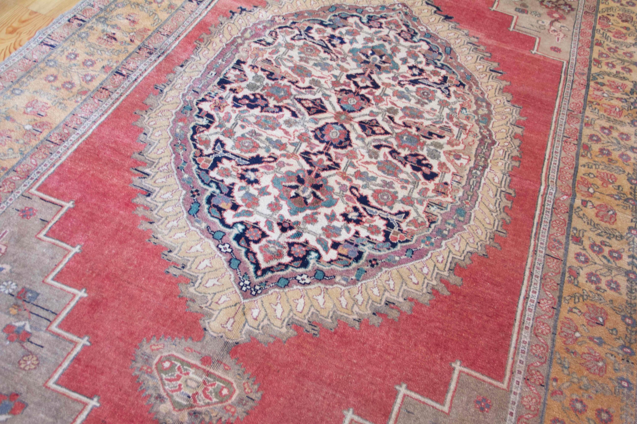 Pink small rug , Turkish small mat rug , Vintage primitive rug , Oushak circle authentic pattern rug , Outdoor entry rug , Antique rug , 3'6x2'5 Ft